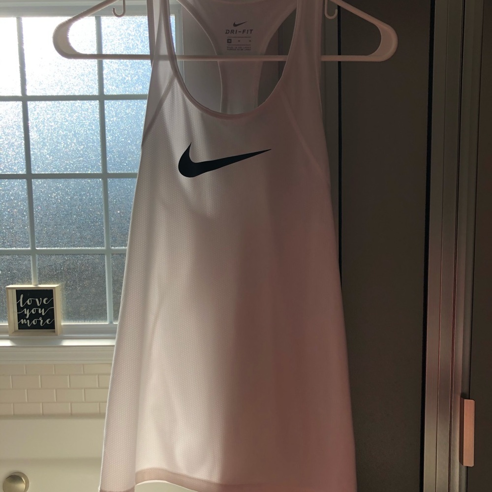 NWOT Nike tank